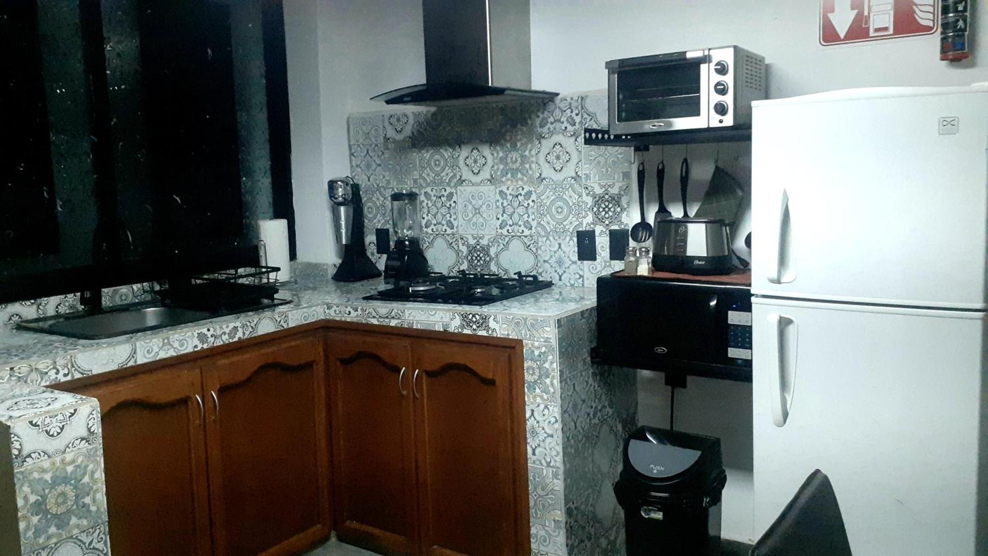 LAKE CHAPALA Apartments-HOTEL Casa Real Exterior foto